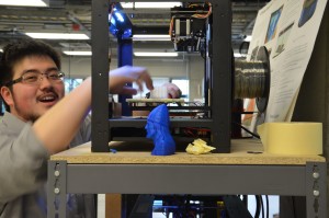 Derek prying prints off the printer platform (photo credit: Lukas Eiermann)